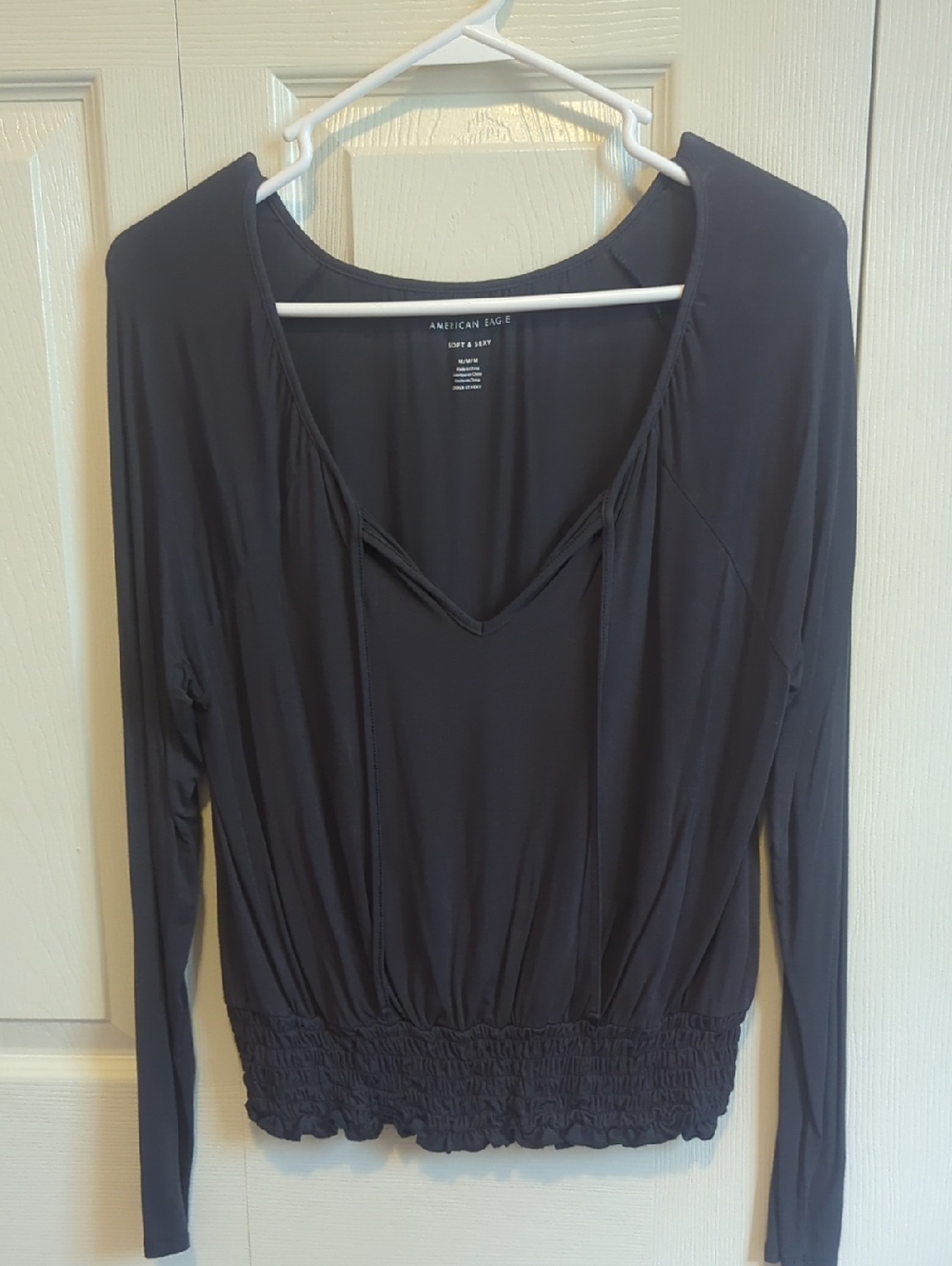 American Eagle Outfitters Dark Gray Long Sleeve V-Neck Smocked-Hem Top